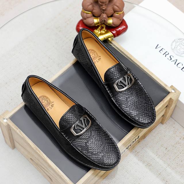 Factory P Price Versace Men's New Bean-Shaped Shoes Now Available, Original Qual