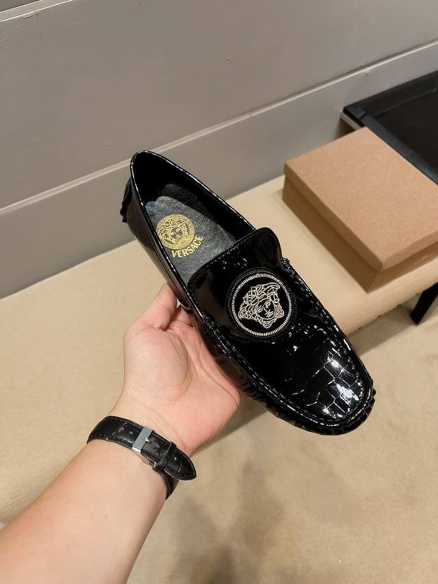 Actual Price, Versace Brand, Official New Release. In Recent Years, Versace Has