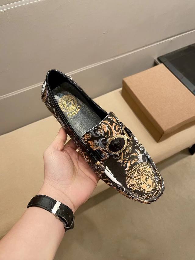 Authentic, Versace Brand, Official New Release, Versace Italy Region Global Firs