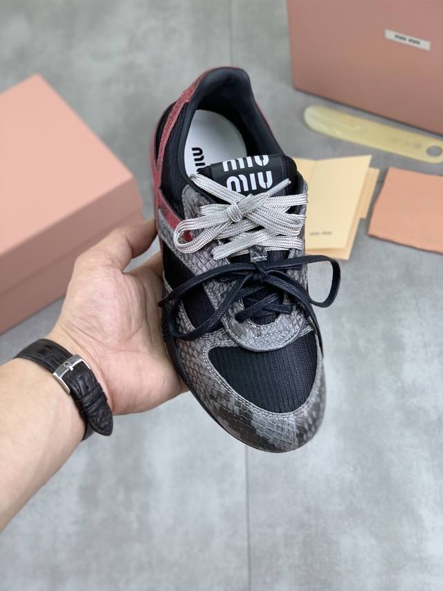 Factory Price: Actual Price Miu Miu 2025 Vs Spring/Summer New Casual Shoe Series