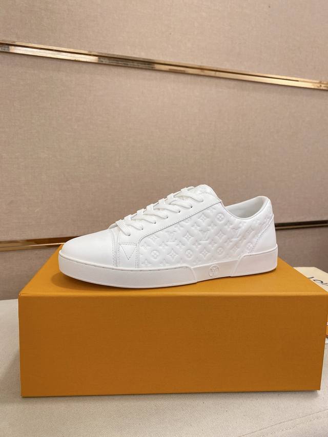 Factory P-Price: Full Leather Lining. Comes With Complete Packaging. Lv Top-Tier