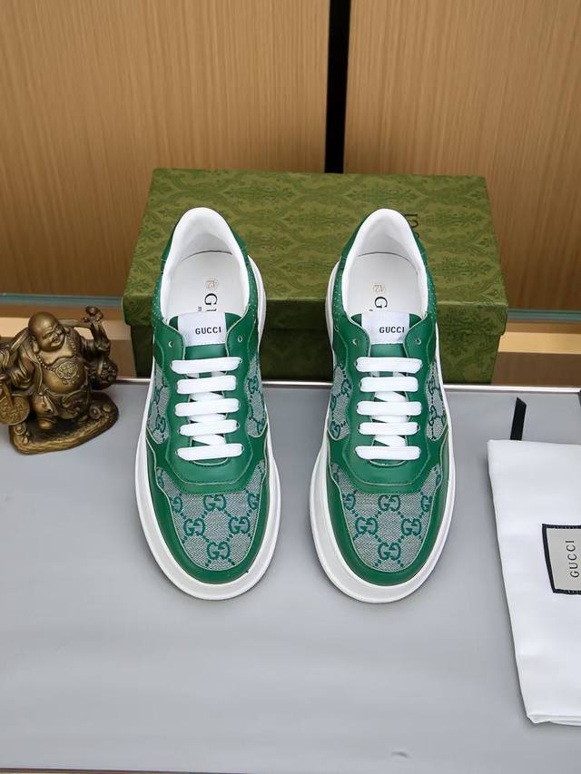 Exclusive Debut Gucci ~ Unique Modern-Style Sneakers.Department Store Proxy Purc