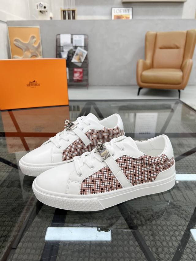 H Top-Tier Reseller Love Street-Style Men's Casual Shoes New Arrival Available N