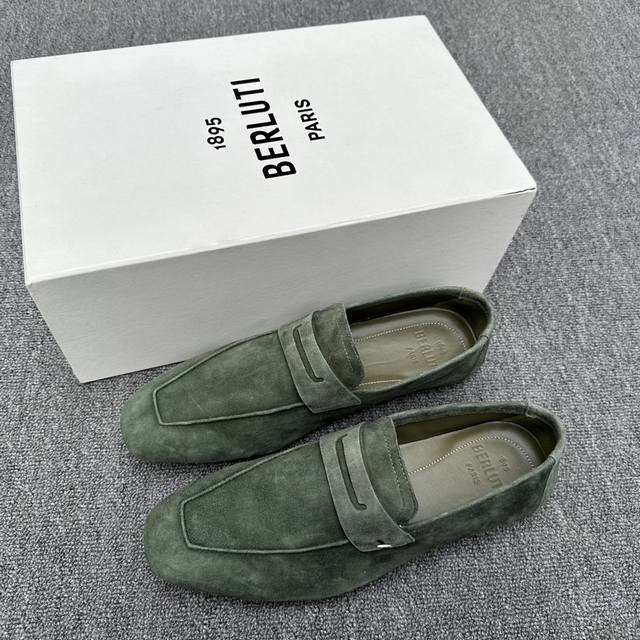 Berluti Lorenzo Drive Scritto Pattern Camoscio Ultra-Soft Deer Leather Loafer Th