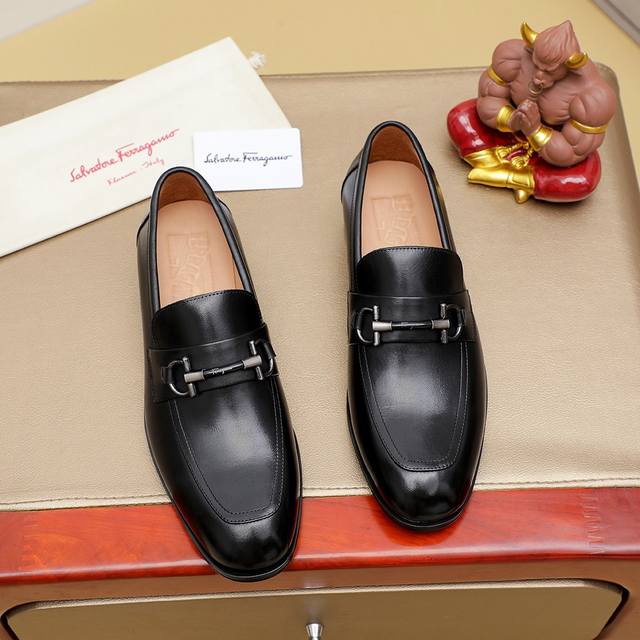 Factory Price, Ferragamo Official Store 1:1 Replica, Original Mold, High-Quality