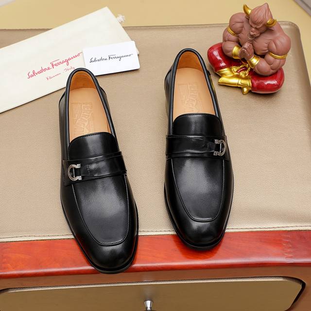 Factory Price: Ferragamo Official Store 1:1 Replica, Original Mold, High-Quality