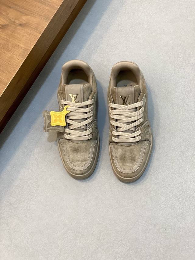 Donkey House New Colorway Men's Trainer Sneakers. This Lv Trainer Sneaker Is Cra