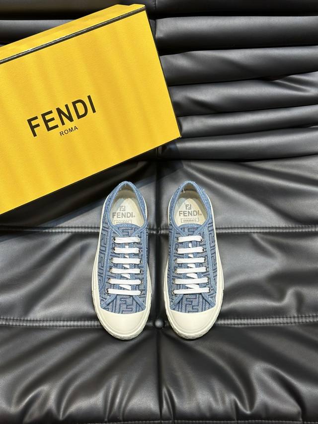Fendi Couple's Low-Top Canvas Sneakers, Fendi Spring/Summer New Arrival Lace-Up