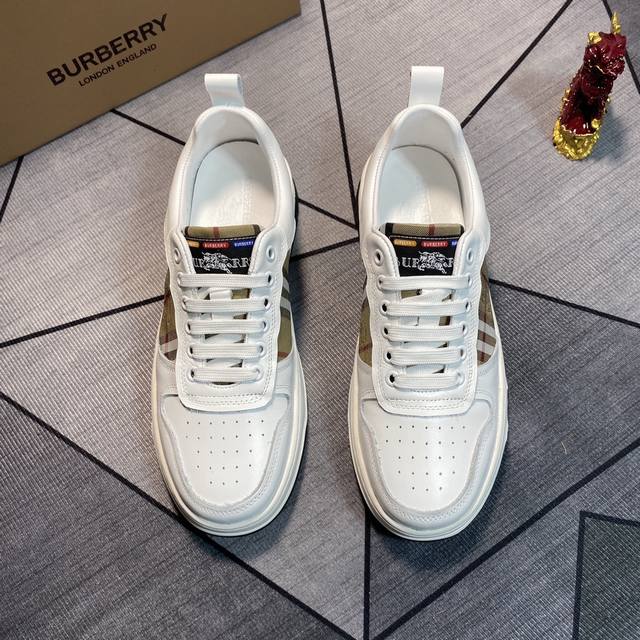 Burberry - Featured Bestseller, High-End Series Casual Men's Shoes. The Sleek An