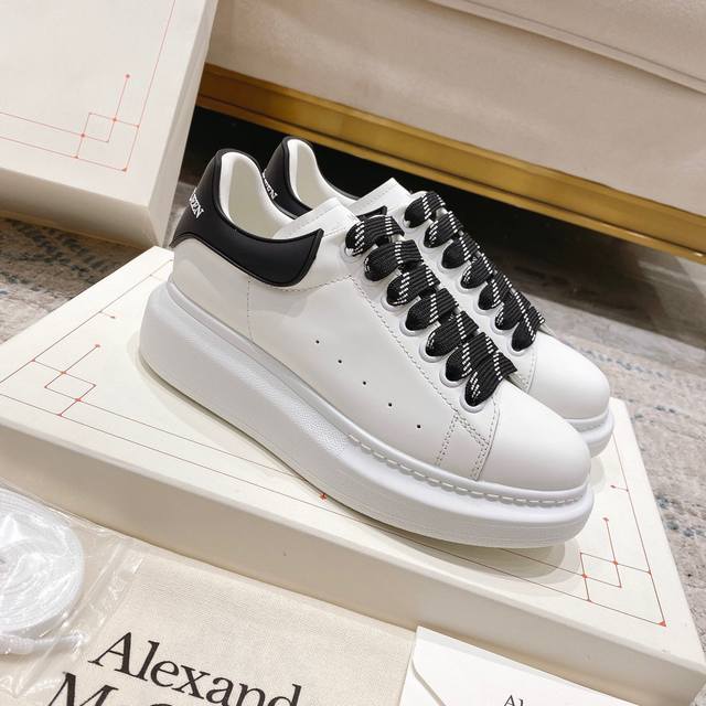 Factory Direct Sales Women's Shoes, Women's Apparel, Women's Shoes, Women's Appa