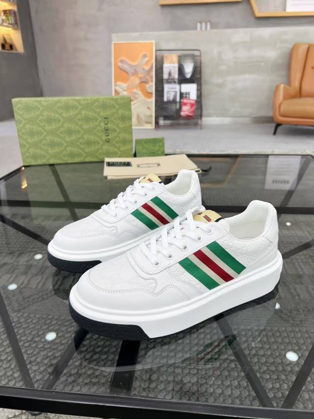 New Men's Shoes Gucci Latest Shoes Now Available.Authentic Quality, Fashionable