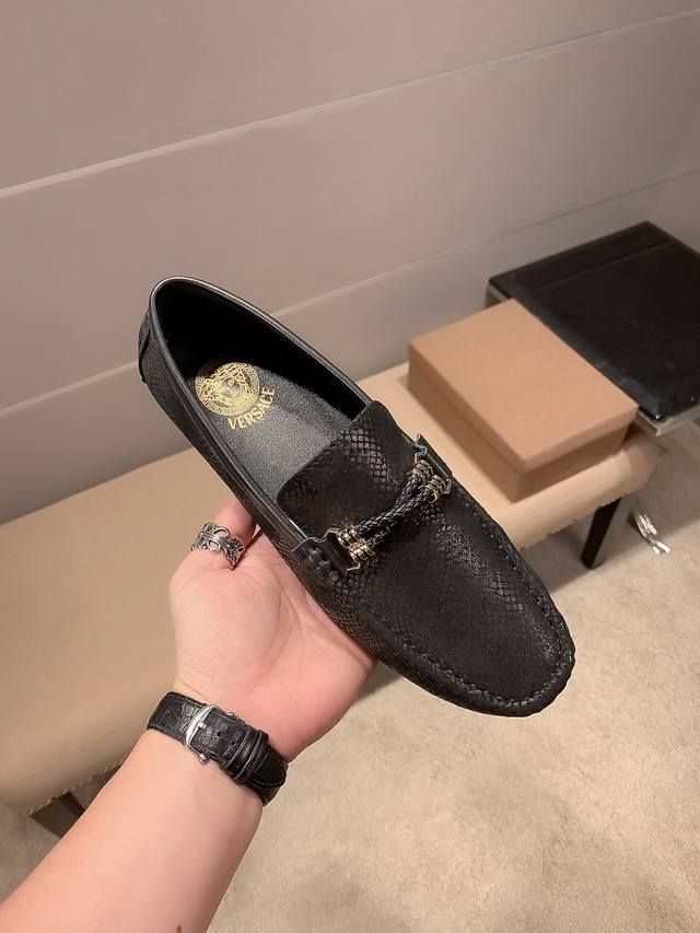 Brand: Versace, Official High-Quality Bean-Shaped Shoes. Seasonal Fashion Shoes