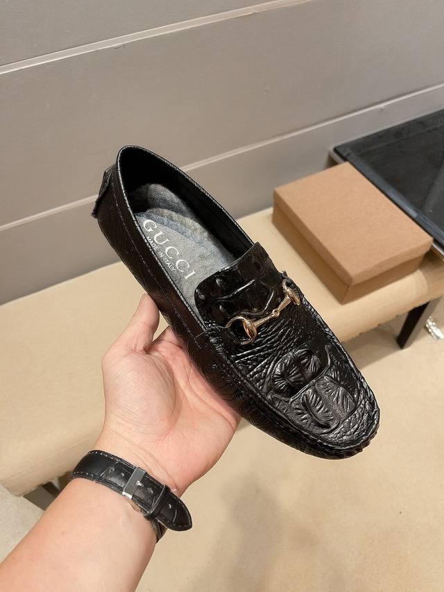 Authentic, Gucci Brand, Official Flagship Store Latest Bean-Shaped Shoe, Italian
