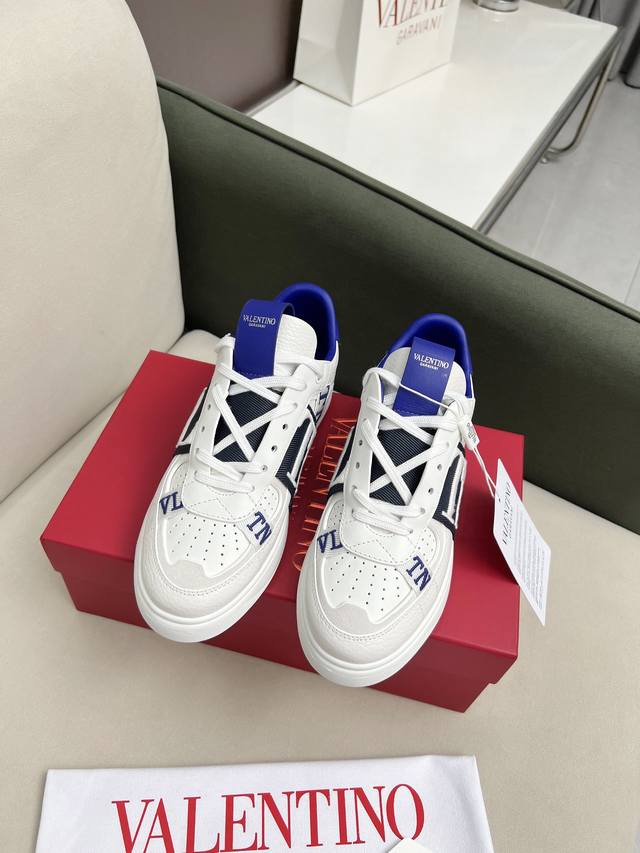 Store-Synchronized Embroidered Straps, Factory Price. Valentino Zhang Yixing's S