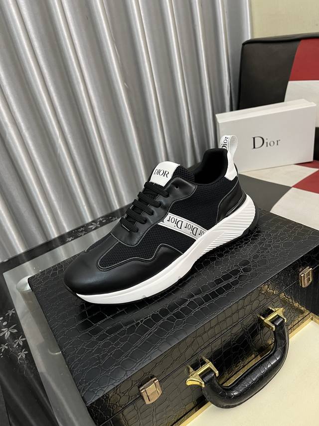 Factory Price Pp: Dior Unique Modern-Style Sneakers.