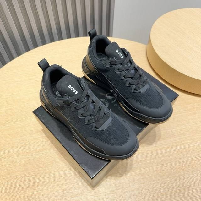 Factory P Boss New Men's Sports Shoes - A Renowned Sports Brand's New Model Is N
