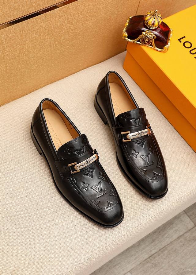 Product Trademark: Louis Vuitton Casual Leather Shoes Standard Sizes: 38-44 45.4
