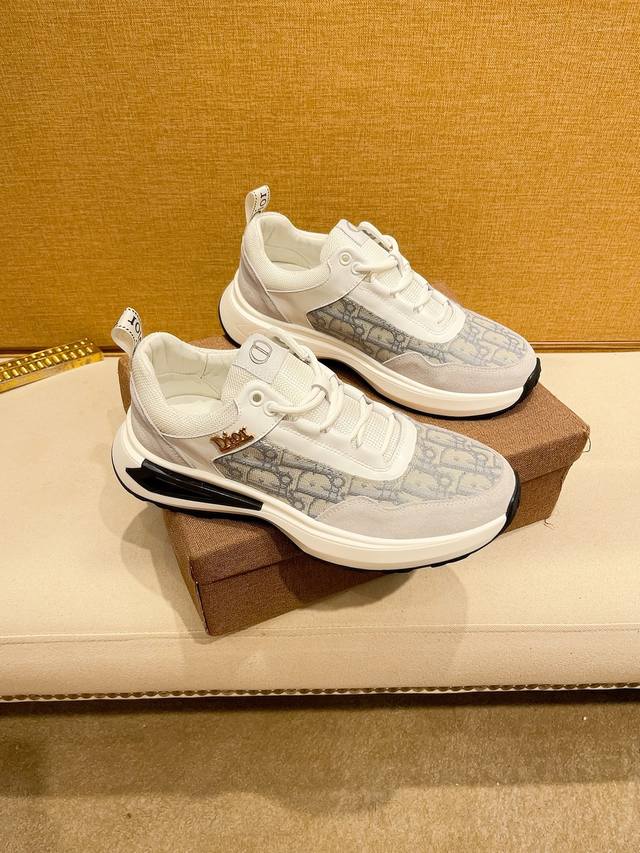 Factory Price. Dior New Casual Shoes Fashionable And Versatile, Simple And Elega