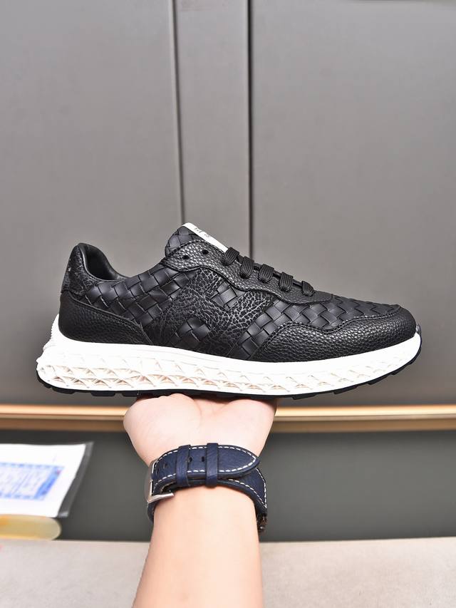 Hermes Men's Color-Blocked Sports Shoes, Featuring High-Quality Calfskin Details