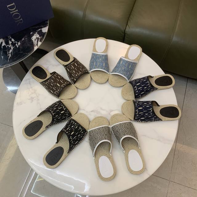 Factory P Price High-End Version. Dior Men's Slippers, Elegant And Sophisticated