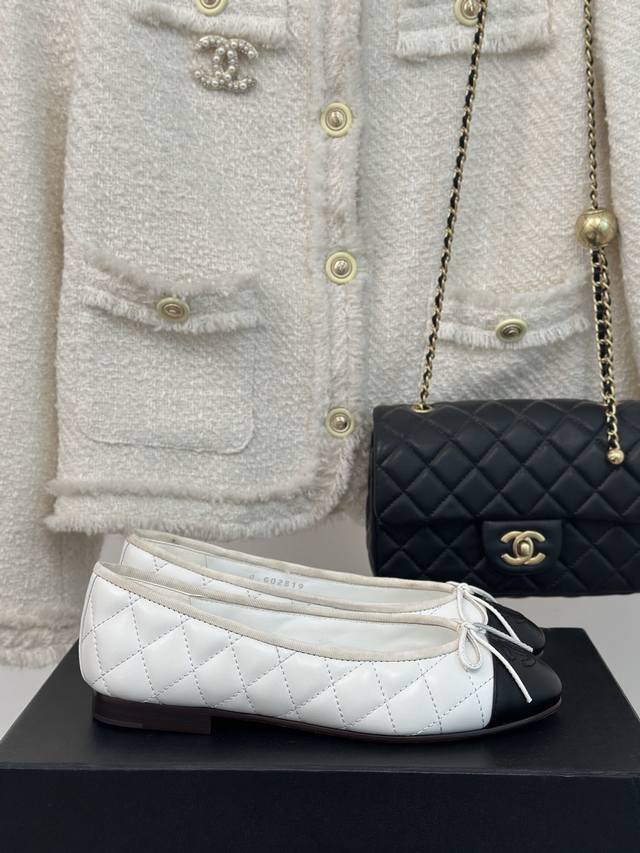 P Direct Sale Women's Shoes Women's Apparel *|Chanel's Timeless Classic Two-Tone