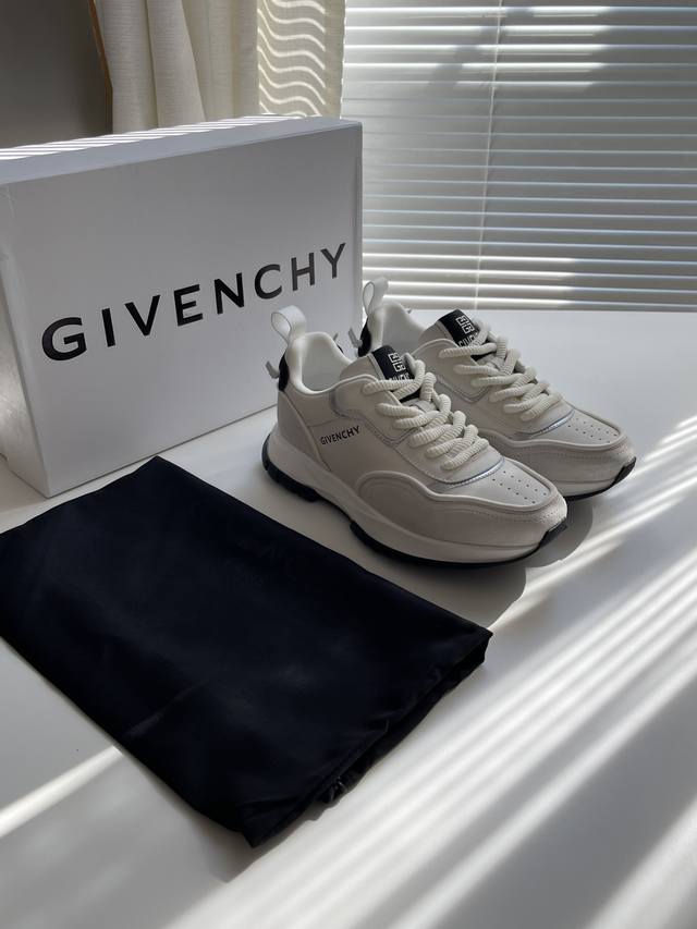 New Giv Low-Top Sports Shoes. Upper Made Of Cowhide Leather Paired With Same-Col