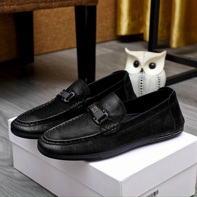 Factory P Price Versace Men's New Bean-Shaped Shoes Now Available. Original Sing