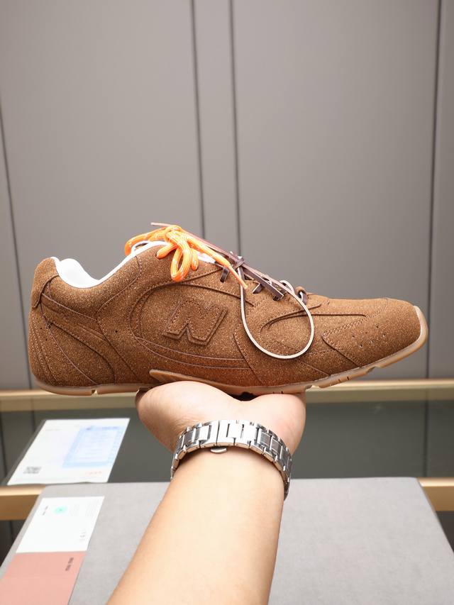 Miu Miu 2025 Spring/Summer New Casual Shoe Series. The Latest Flagship Model Fro