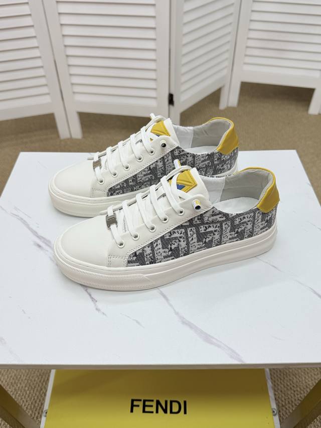 Fendi - Official Website, Boutique Quality, Fashionable, Simple, Classic Style,
