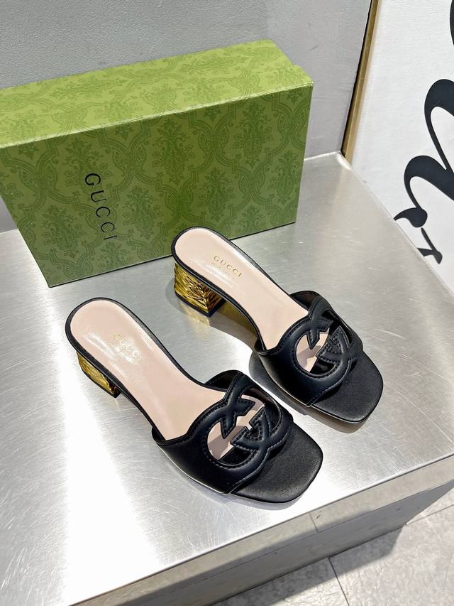 Classic G House Latest Best-Selling Sandals Now Available. Authentic Store Versi