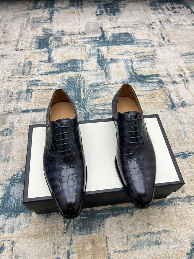 Gucci ~ Sizes: 38-45 G ~ Official Website New Men's Leather Shoes, Made From Imp