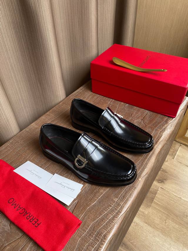 Ferragam~ Size: 38-45 F-Brand Official Website New Arrivals Men's Formal Leather
