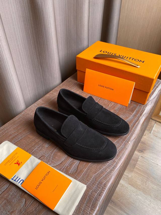 Louisvuit~ Size: 38-45 L Official Website New Arrivals Men's High-End Business F