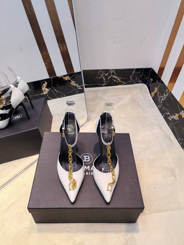 Balmain 2025 Spring/Summer Latest Runway Chain-Detail Hollow-Toe High-Heel Shoes