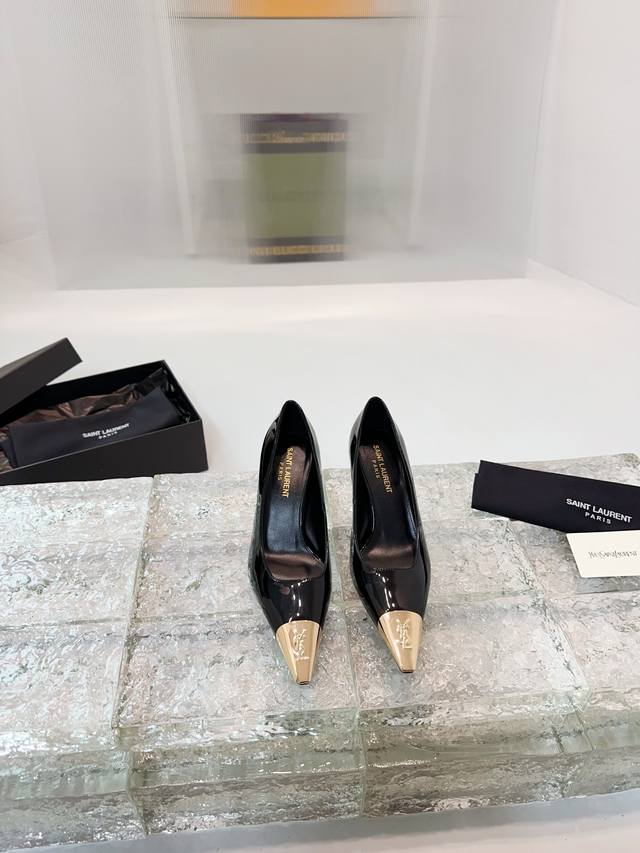 Saint Laurent Ysl 2025 Spring/Summer High-Heel Shoes, Show Model. Upper: Silk Fa