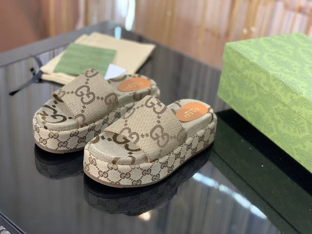 P Direct Sales Women's Shoes, Women's Apparel Gucci X North Face Collaboration S