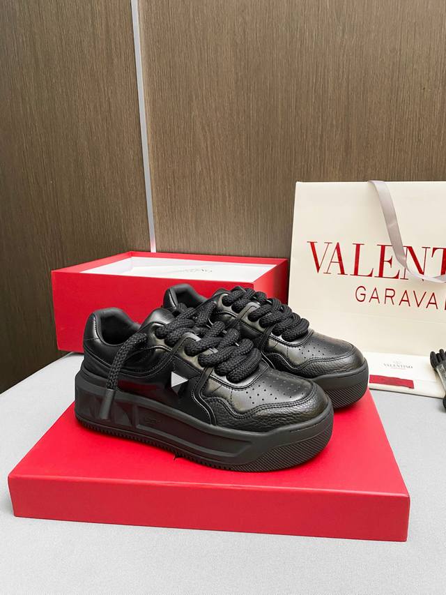 P Direct Sales Women's Shoes Factory P Valentino New Casual Shoes Latest Style R
