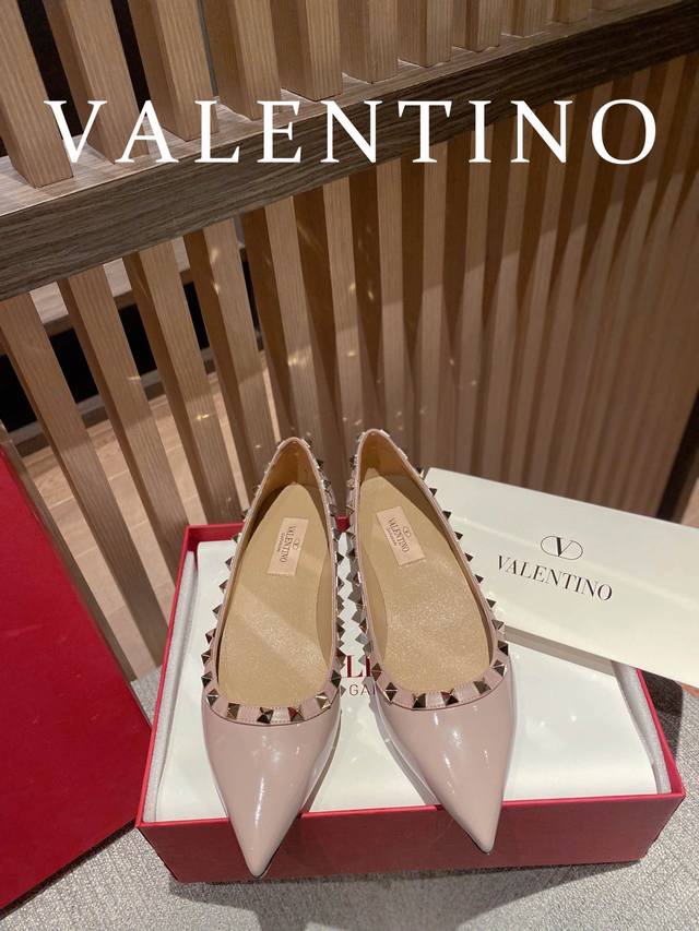 P Direct Sales P Direct Sales Women's Shoes Women's Apparel Valentino's Latest C