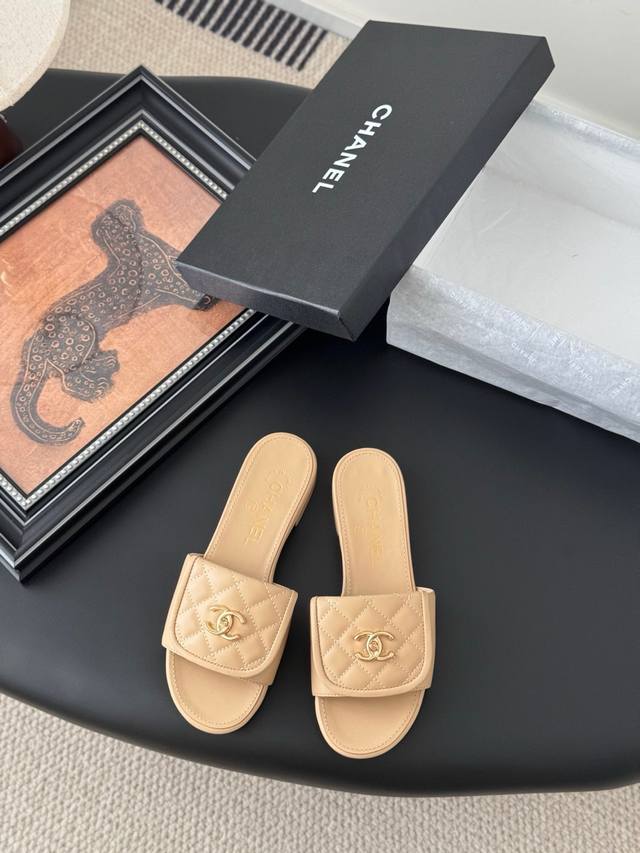 P Direct Sale Cha 25C New Backpack Buckle Slippers: The Classic Backpack Buckle