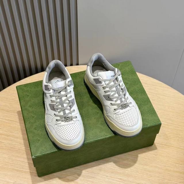 P Direct Sales Pp Direct Sales G House Gucci New Couple Vintage-Effect Sneakers