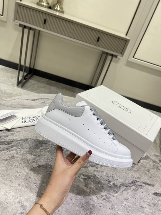 P Direct Sales Women's Shoes Women's Apparel Women's Shoes Women's Apparel High-