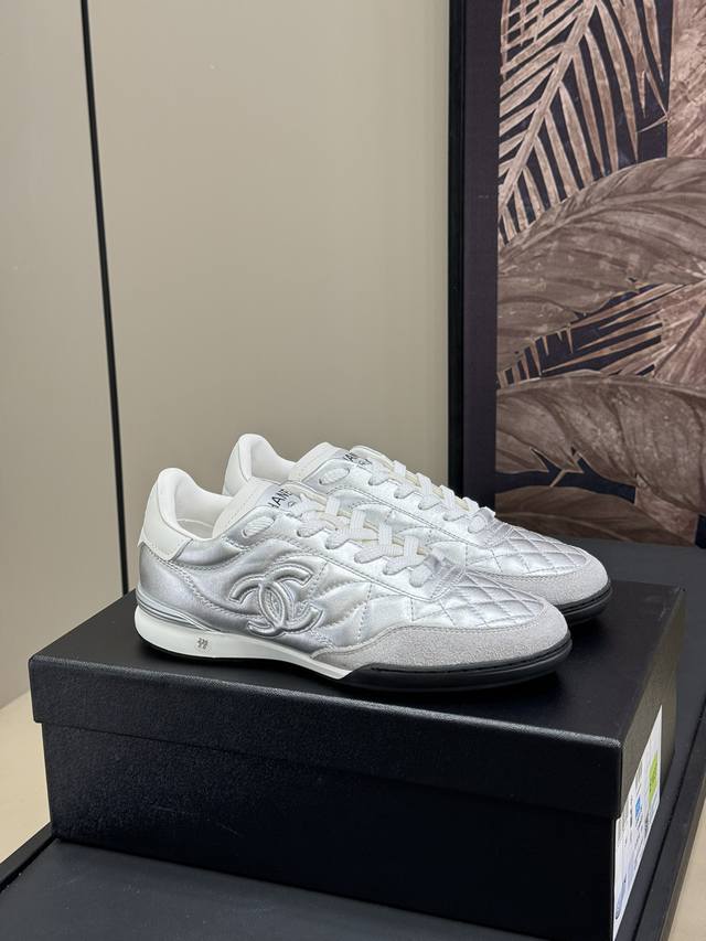 P Direct Sales Chanel 24B High-Top Sneakers New Arrival 24 Fall/Winter High-Top