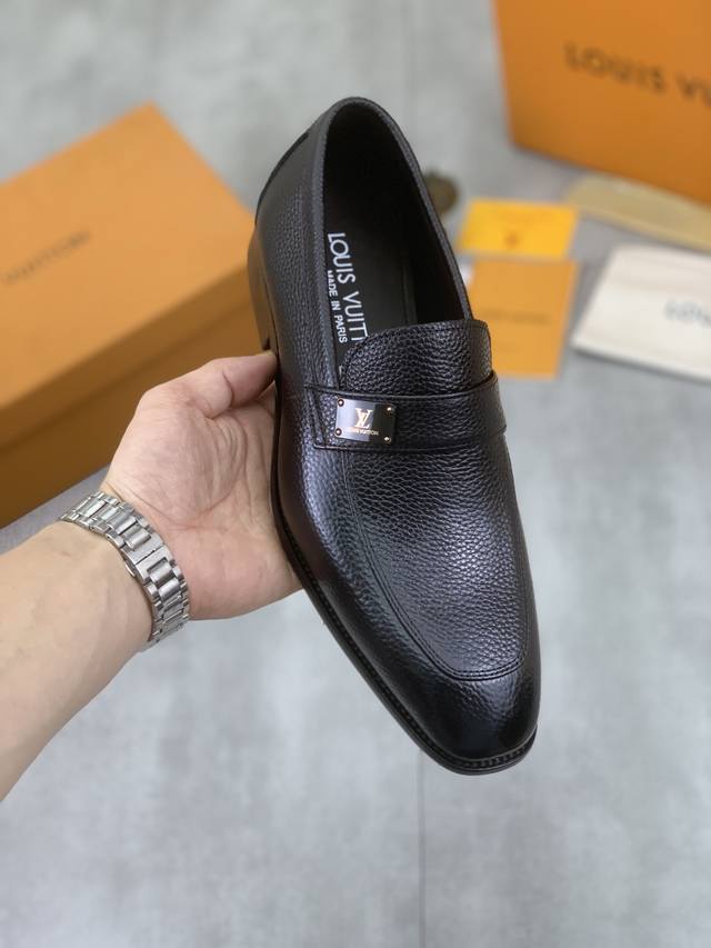 Factory Price: P Actual Price: Water-Dyed Cowhide Lv Louis Vuitton Business Leat