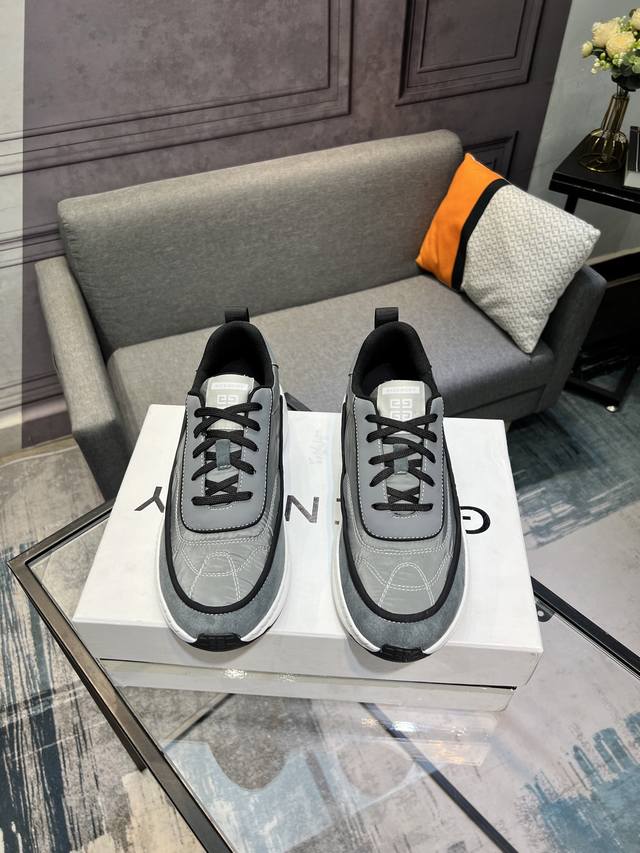 G I V E N C H Y Givenchy New Arrival, Same As In-Store, Must-Have For Everyone,