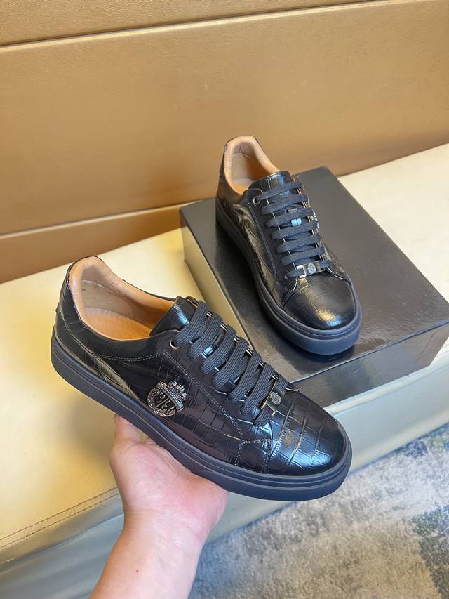 Millionaire Top-Tier Men's Casual Shoes Available Now At Specialty Stores. Sole: