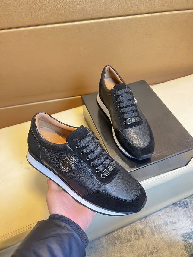 Millionaire Top-Tier Men's Casual Shoes Available At Specialty Stores. Sole: Ori