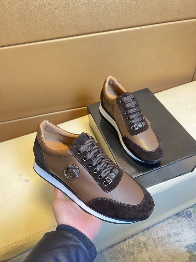 Millionaire Top-Tier Men's Casual Shoes Available At Specialty Stores. Sole: Ori