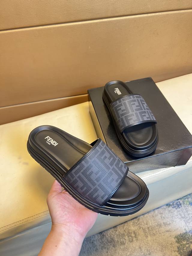 Fendi Top-Tier Counterfeit Men's Slippers, In Sync With The Official Store. Uppe