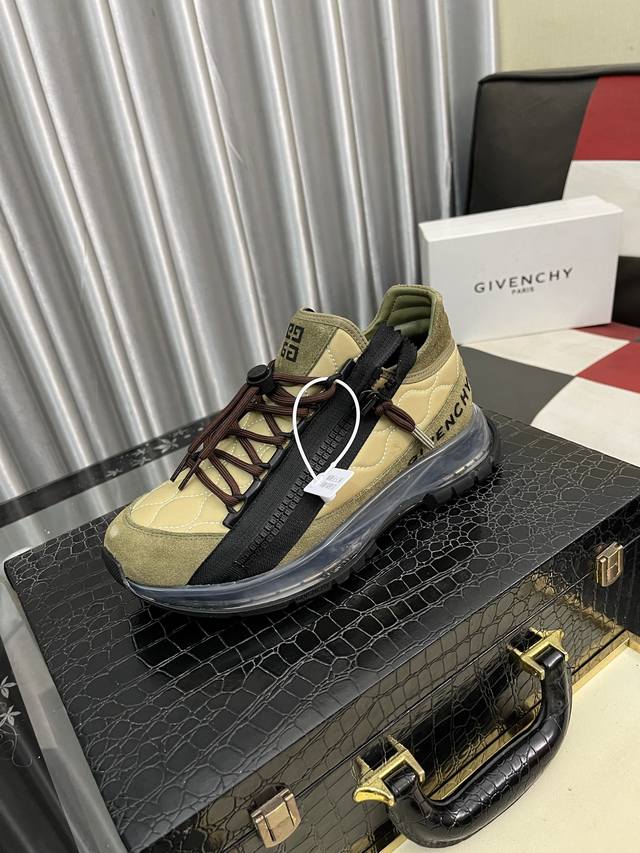 Factory Price: Givenchy Original Quality.~ Unique Modern-Style Sports Shoes. Cas