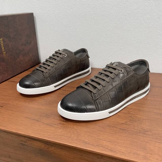 Stefano Ricci Men's New Leather Casual Sports Sneakers From The Italian Luxury B